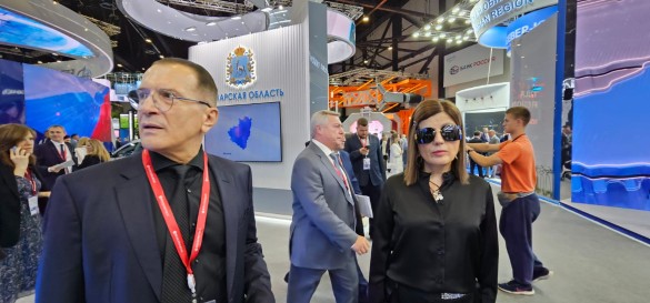 С братом Робертом. Фото: пресс-служба qurikzideriqhzatf