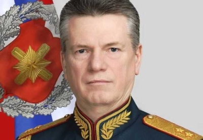 Начальник главного управления кадров Минобороны РФ Юрий Кузнецов был задержан в собственной постели