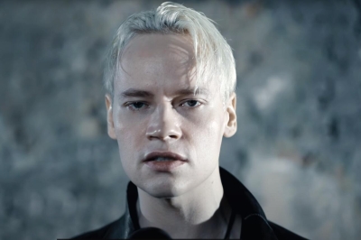 Известная певица раскрыла правду про поцелуй SHAMANa — форменное домогательство