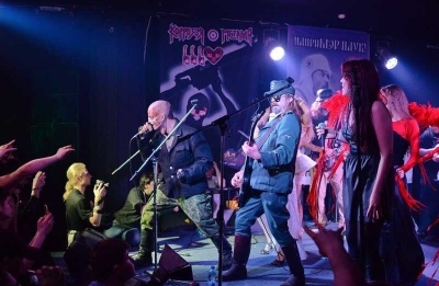 Появилось видео первых минут после облавы силовиков на концерте "Коррозии металла" в Нижнем Новгороде