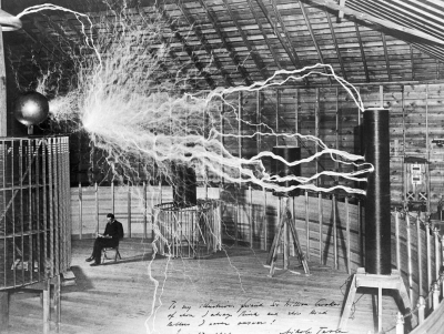 Никола Тесла – самый знаменитый маг-электрик мира