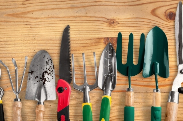 Подготовка садовых инструментов к зиме: сохраняем деньги и продлеваем срок службы