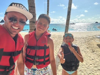 Как общаются дети Павла Прилучного от разных жен. Смотри видео