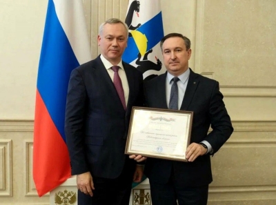 Глава Колыванского района святее папы Римского?